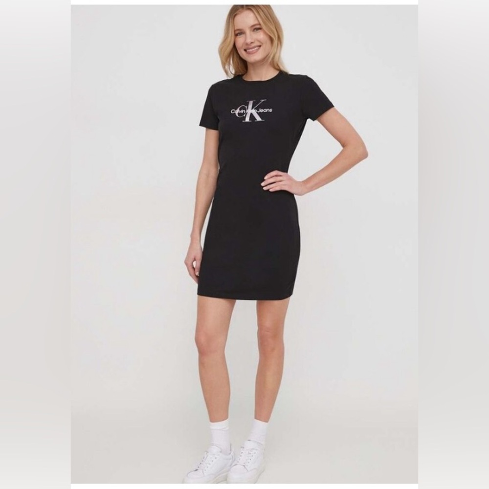 Calvin Klein women's Logo T-shirt Dress | Color Black | Size XL